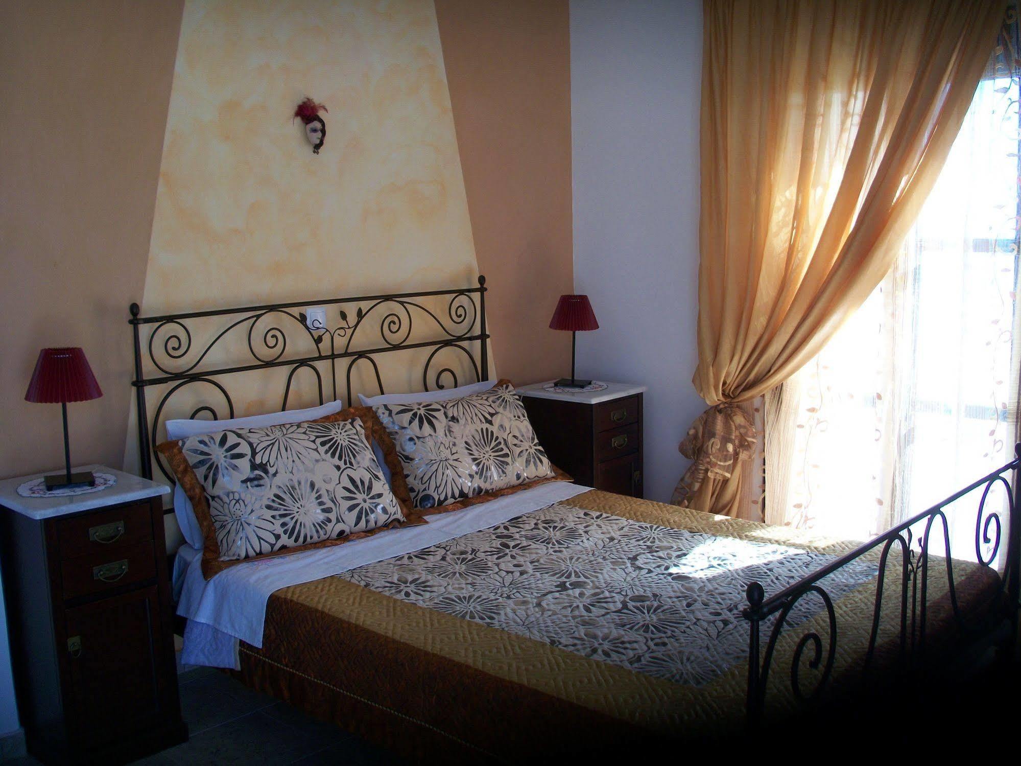 Villa Koronios Fíra Kültér fotó