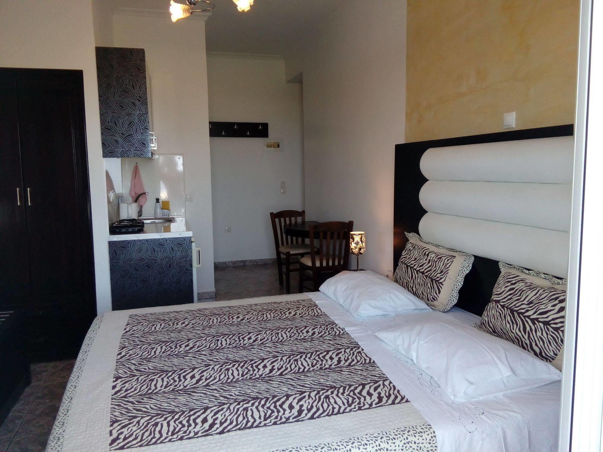 Villa Koronios Fíra Kültér fotó